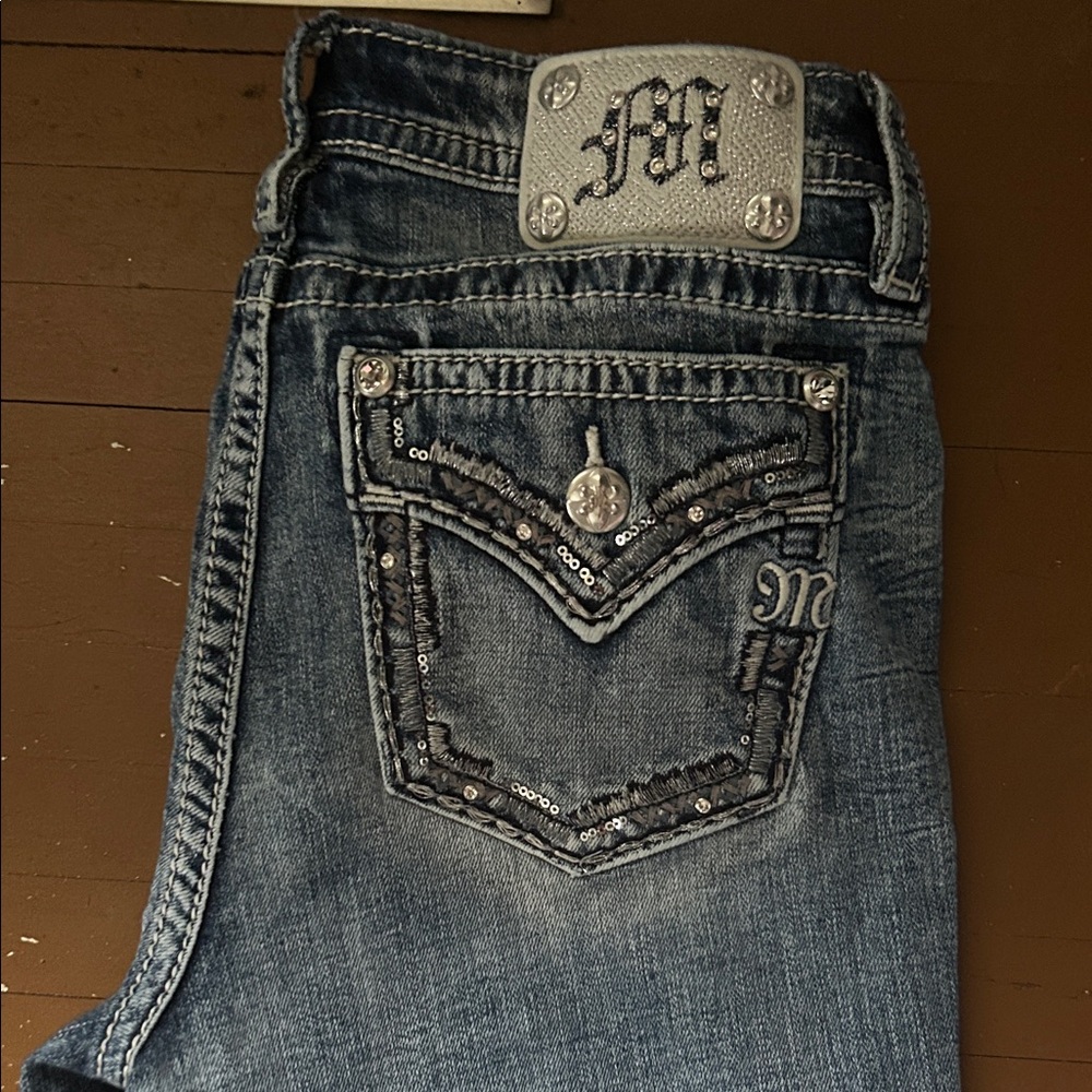 Miss Me Blue Cropped Jean size 29/28